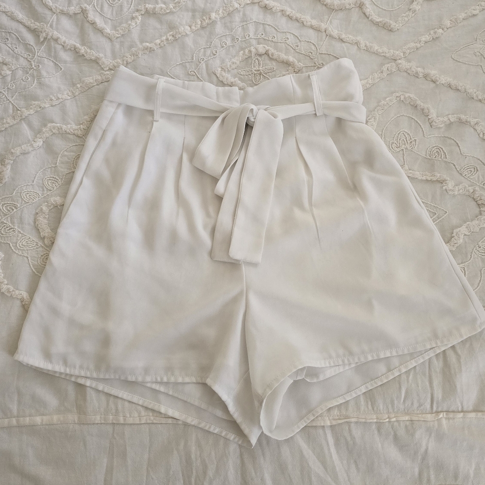 The Fifth Label Size M White Short